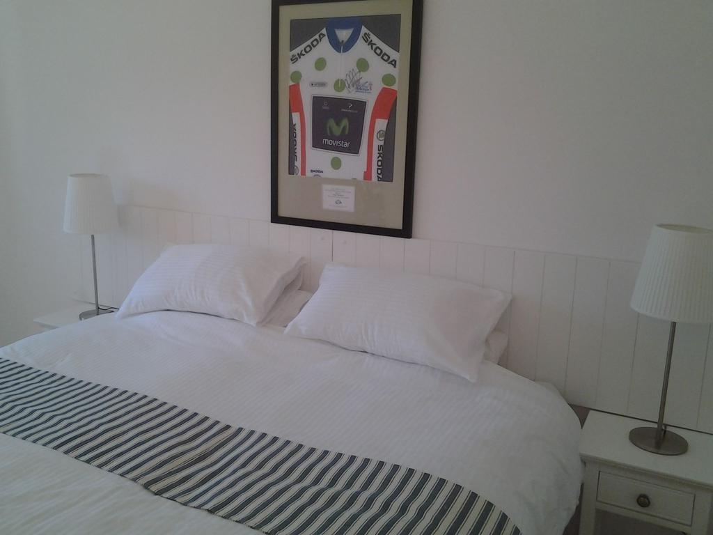 Bed and Breakfast Bedbreakfastbikespyrenees Loubieres Pokoj fotografie