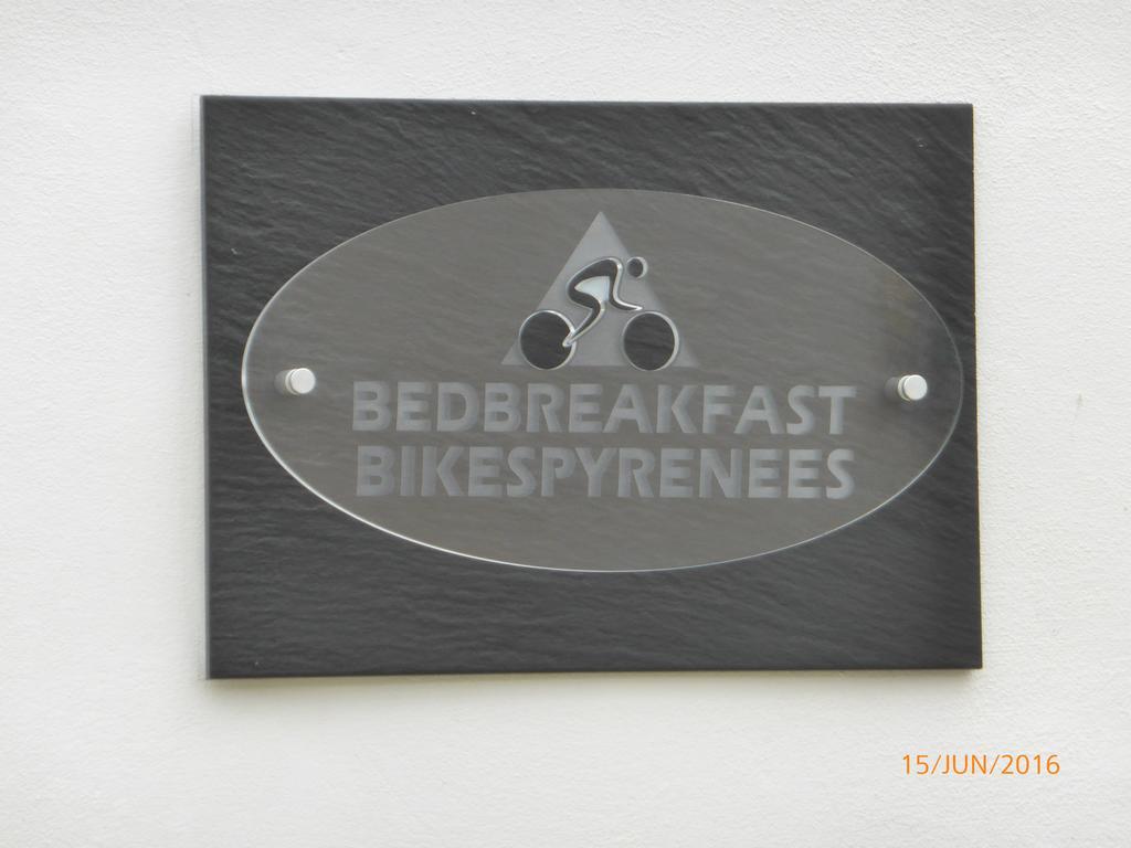 Bed and Breakfast Bedbreakfastbikespyrenees Loubieres Exteriér fotografie